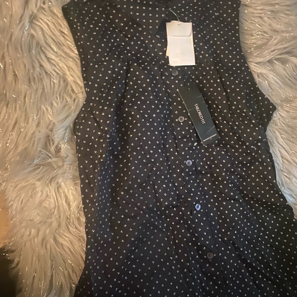 Black blouse sleeveless printed